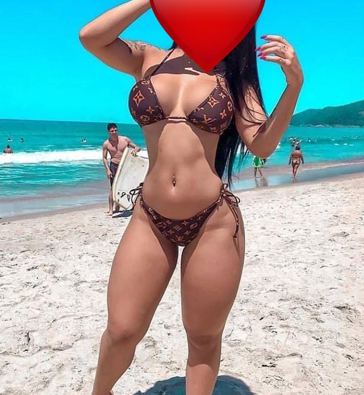 Acompanhante Emília